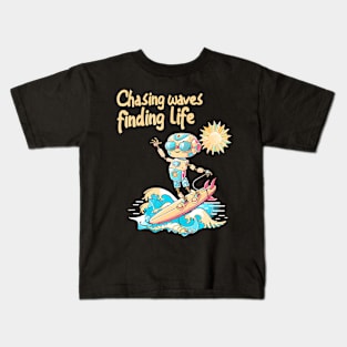Chasing Waves Finding Surfing Robot Adventure Summer Kids T-Shirt